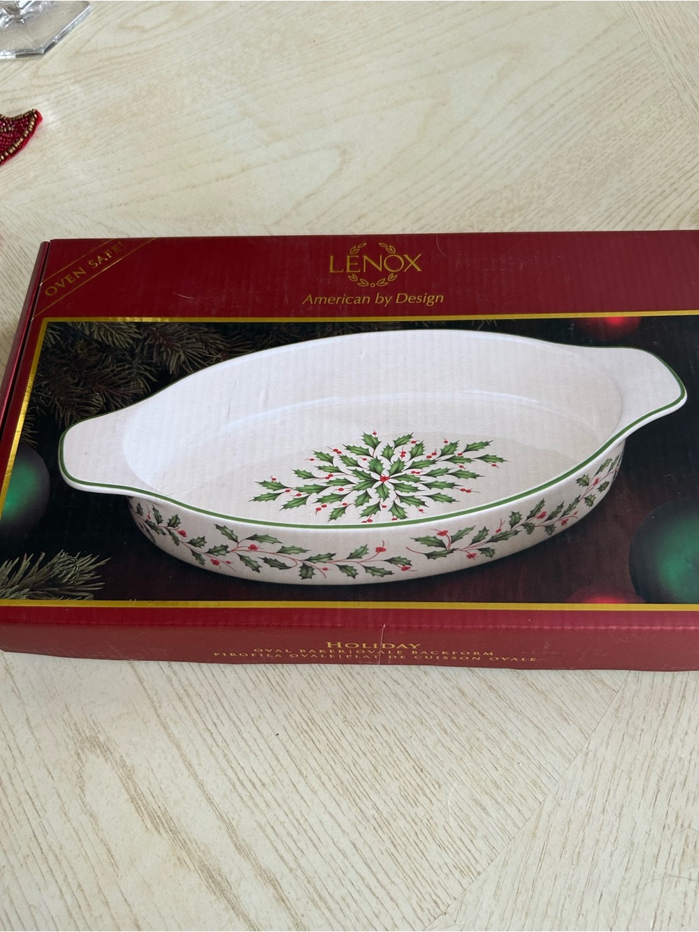Lenox Holiday Oval Baker